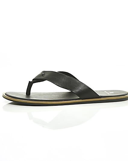 360 degree animation of product Black leather flip flop frame-22