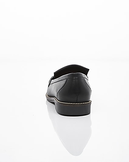 360 degree animation of product Black leather fringe loafer frame-16