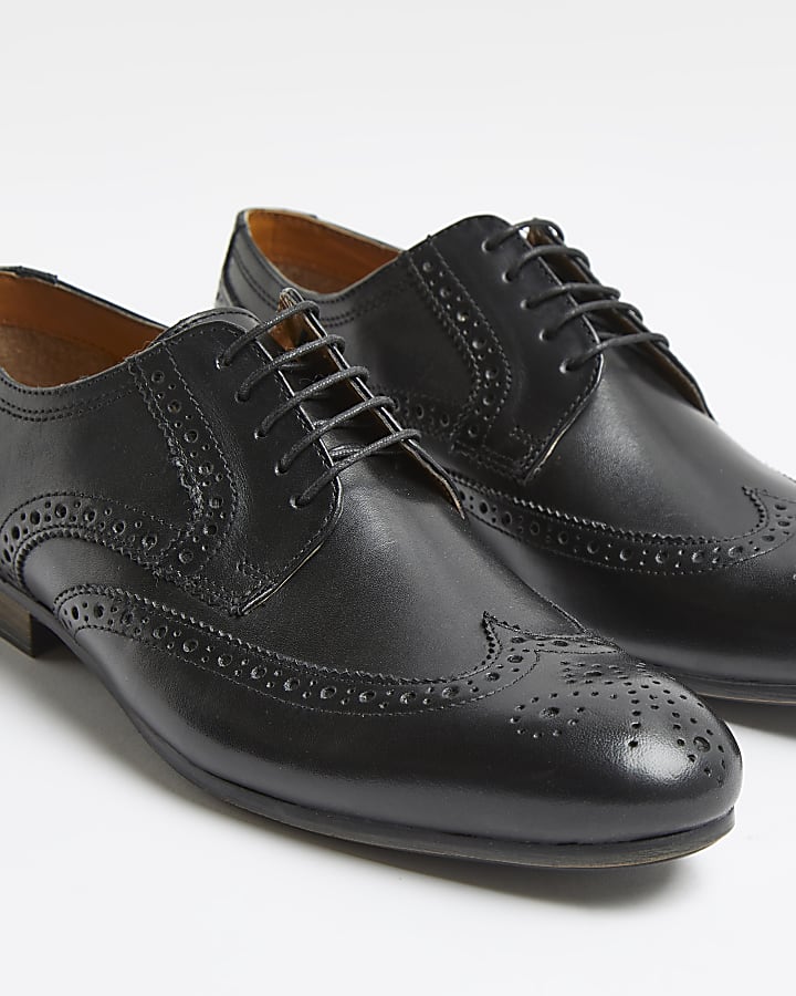 Black leather lace up brogue shoes