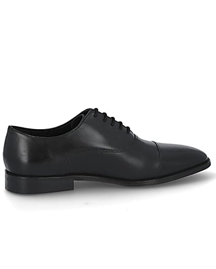 360 degree animation of product Black leather lace-up Oxford frame-14