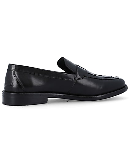 360 degree animation of product Black leather loafers frame-14