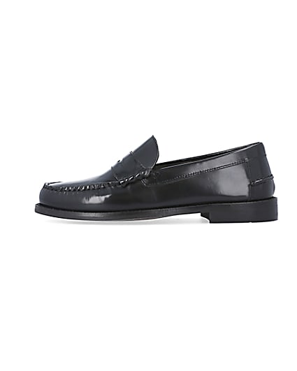 360 degree animation of product Black Leather Loafers frame-3