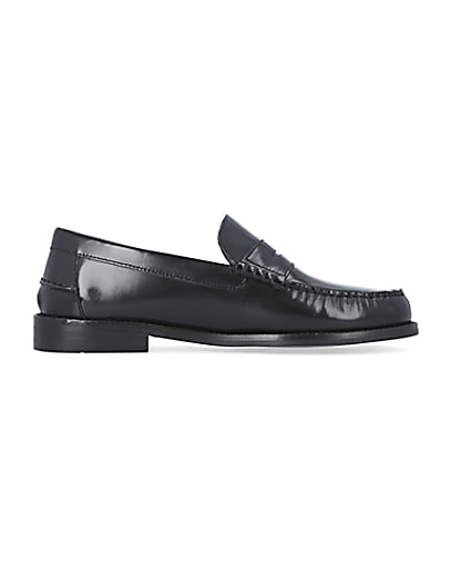 360 degree animation of product Black Leather Loafers frame-15