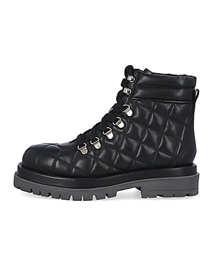 360 degree animation of product Black leather quilted hiking boots frame-3