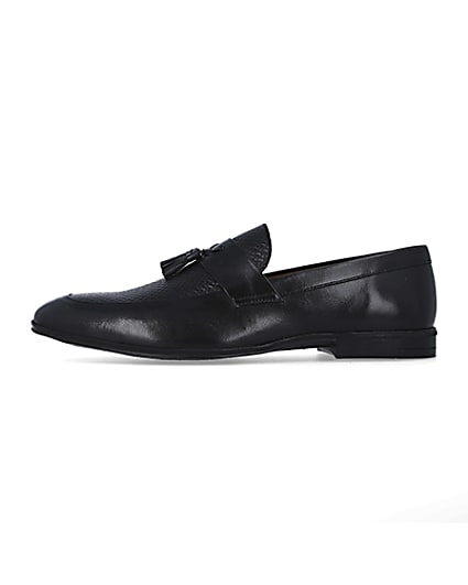 360 degree animation of product Black leather tassel detail embossed loafers frame-3
