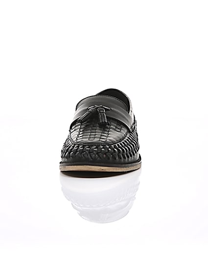360 degree animation of product Black leather woven tassel loafers frame-3