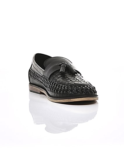 360 degree animation of product Black leather woven tassel loafers frame-5
