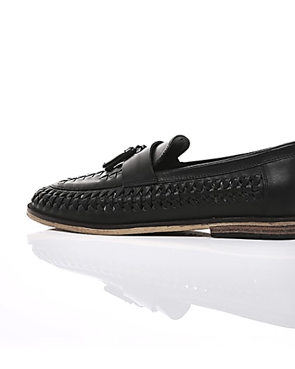 360 degree animation of product Black leather woven tassel loafers frame-20