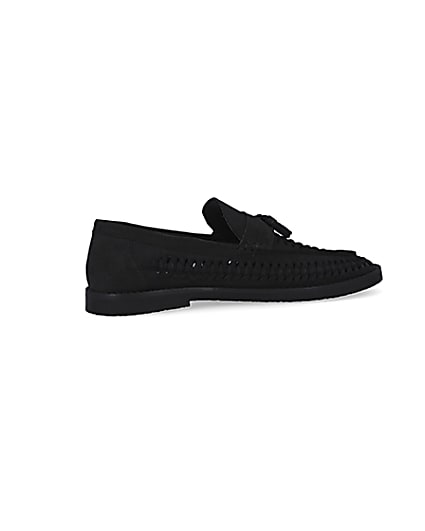 360 degree animation of product Black leather woven tassel loafers frame-14