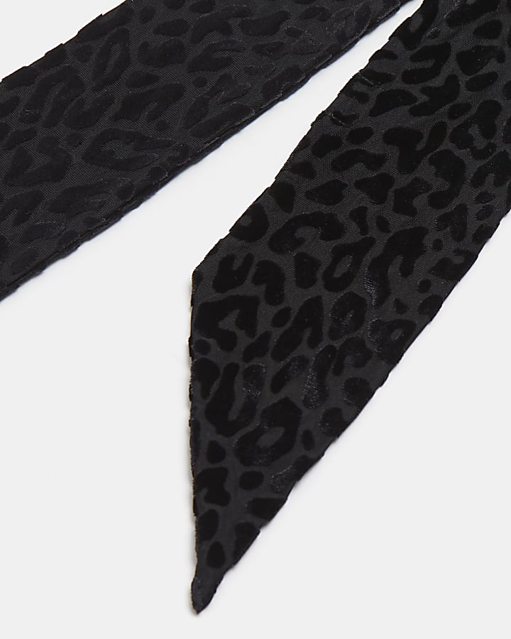Black leopard print scarf
