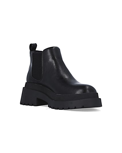 360 degree animation of product Black low ankle chelsea boots frame-18