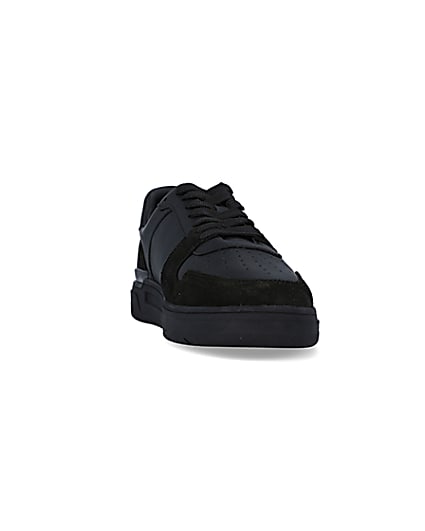 360 degree animation of product Black low top trainers frame-20
