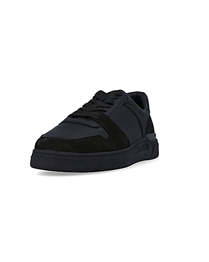 360 degree animation of product Black low top trainers frame-23