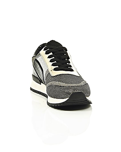 360 degree animation of product Black metallic croc lace-up runner trainers frame-5