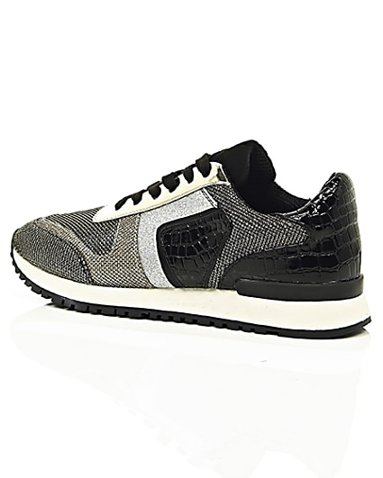 360 degree animation of product Black metallic croc lace-up runner trainers frame-20