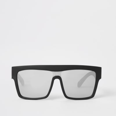 Black mirrored chunky visor sunglasses | River Island