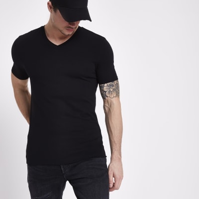 black long v neck t shirt