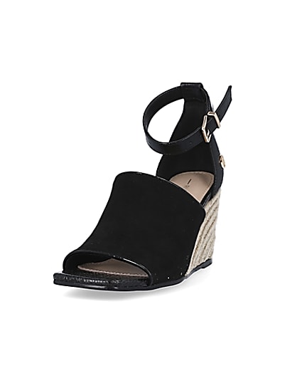 360 degree animation of product Black open toe wedges frame-23