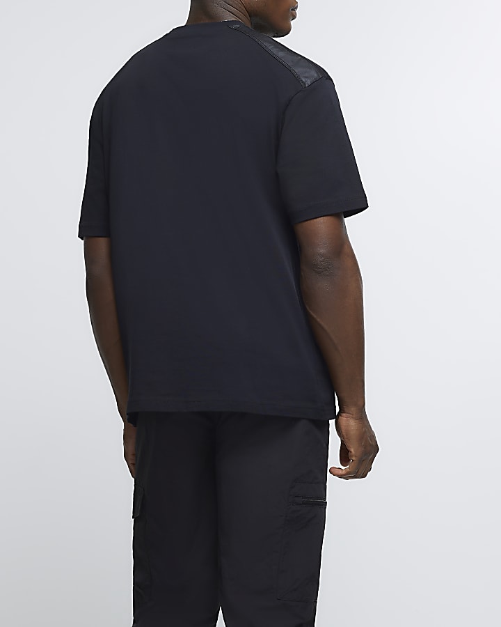 Black oversized fit utility pocket t-shirt