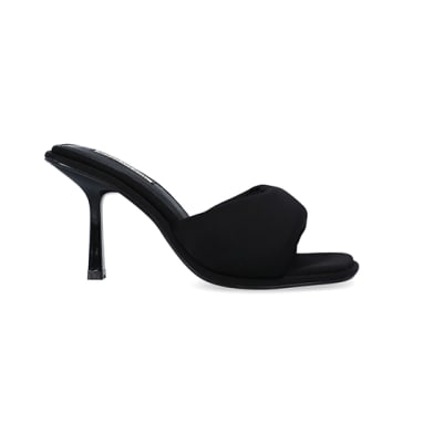 360 degree animation of product Black padded heeled mules frame-15