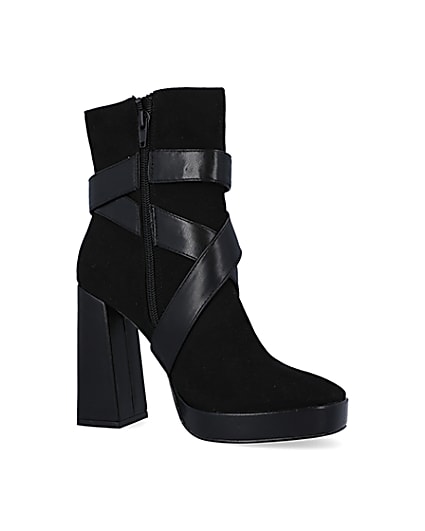 360 degree animation of product Black padlock heeled ankle boots frame-17