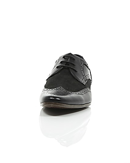 360 degree animation of product Black panel smart brogues frame-3