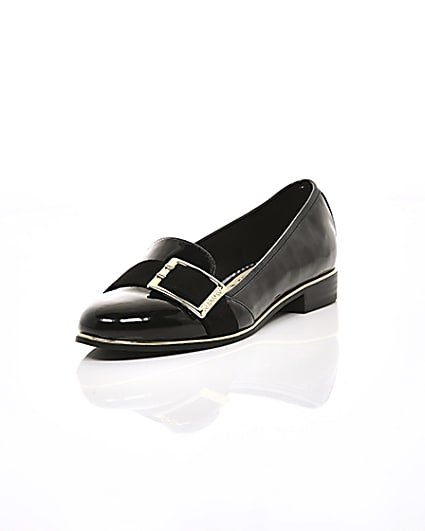 360 degree animation of product Black patent buckle loafers frame-1