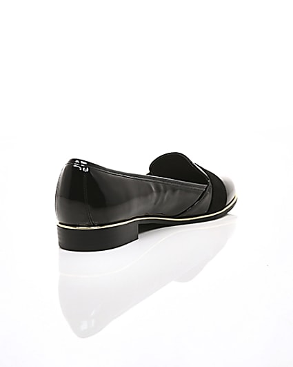 360 degree animation of product Black patent buckle loafers frame-13