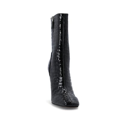 360 degree animation of product Black Patent croc embossed heeled Boots frame-20