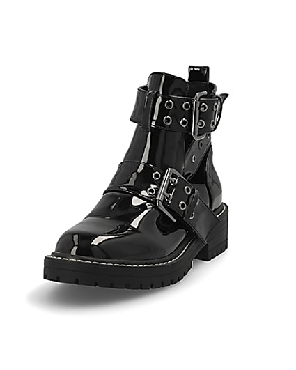 360 degree animation of product Black patent cut away wide fit chunky boots frame-23