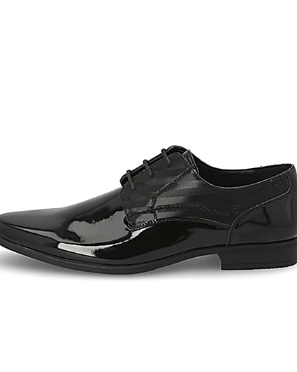 360 degree animation of product Black patent embossed derby shoes frame-3