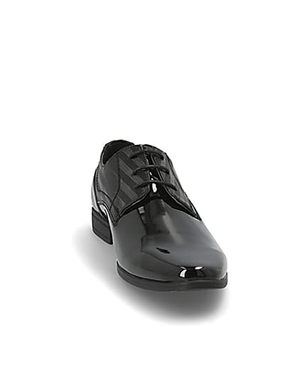 360 degree animation of product Black patent embossed derby shoes frame-20