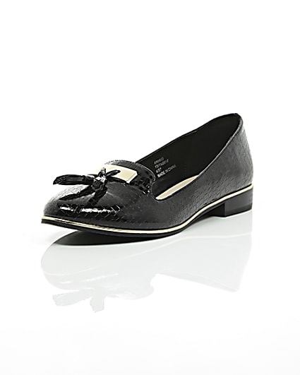 360 degree animation of product Black patent embossed loafers frame-1