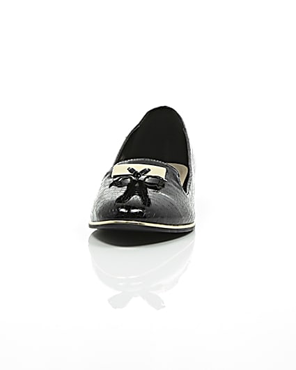 360 degree animation of product Black patent embossed loafers frame-3
