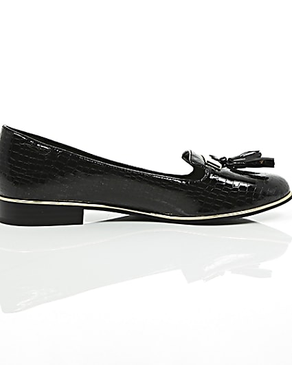 360 degree animation of product Black patent embossed loafers frame-10