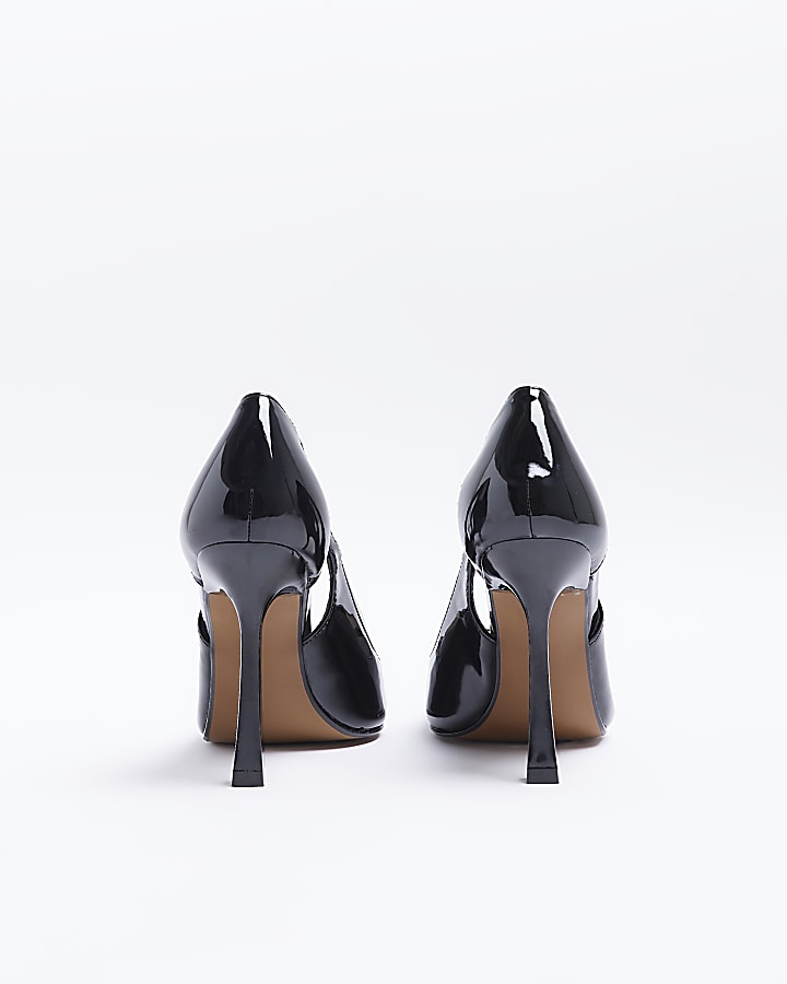 Black patent heeled court shoes