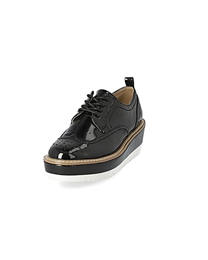 360 degree animation of product Black patent lace-up platform brogues frame-23