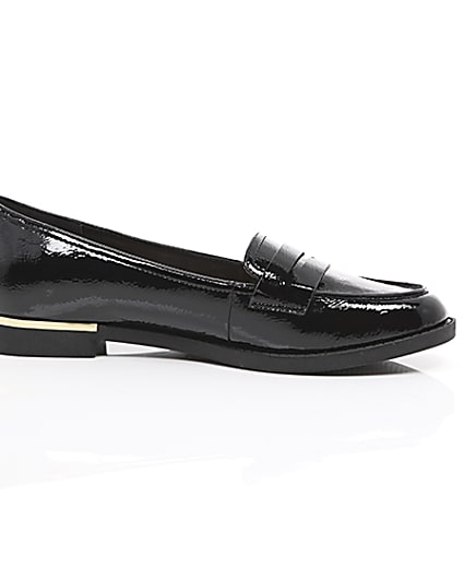 360 degree animation of product Black patent loafers frame-9