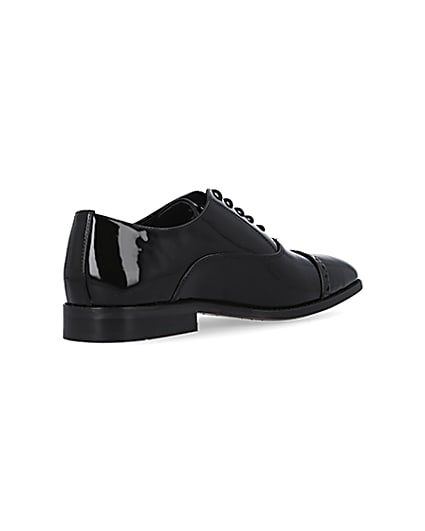 360 degree animation of product Black Patent Oxford shoes frame-12