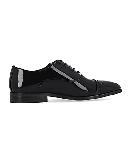 360 degree animation of product Black Patent Oxford shoes frame-14