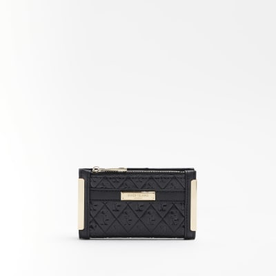 black patent ri embossed purse