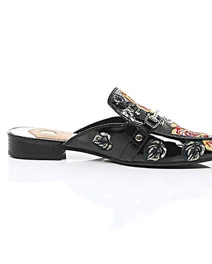 360 degree animation of product Black patent rose applique backless loafers frame-9