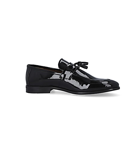 360 degree animation of product Black patent tassel loafers frame-16