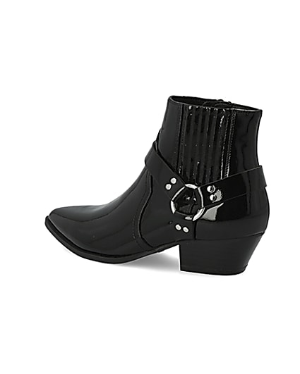 360 degree animation of product Black patent western buckle boots frame-5