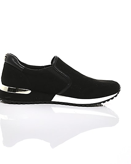 360 degree animation of product Black perforated runner trainers frame-9