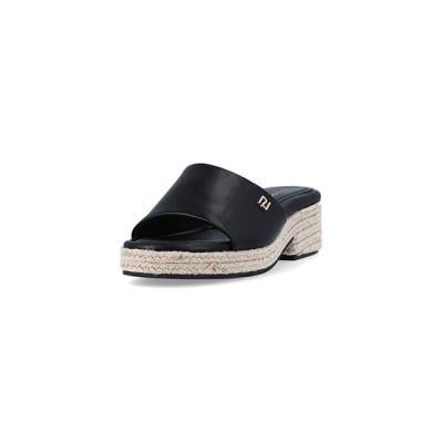 360 degree animation of product Black platform mule sandals frame-23
