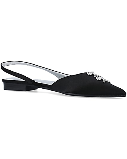 360 degree animation of product Black pointed slingback shoes frame-17
