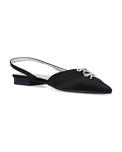 360 degree animation of product Black pointed slingback shoes frame-18