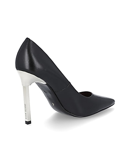 360 degree animation of product Black pointed stiletto court heel frame-13