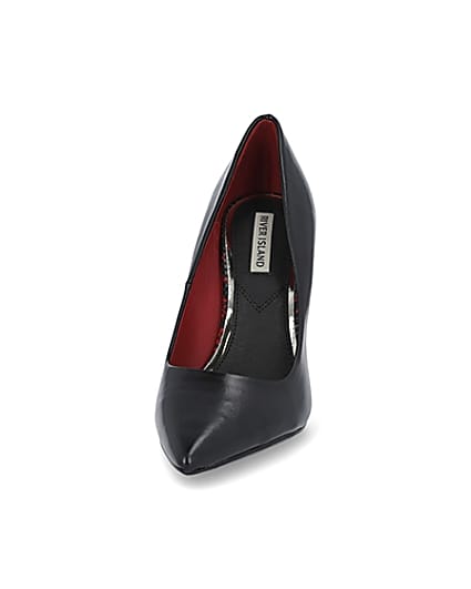 360 degree animation of product Black pointed stiletto court heel frame-22